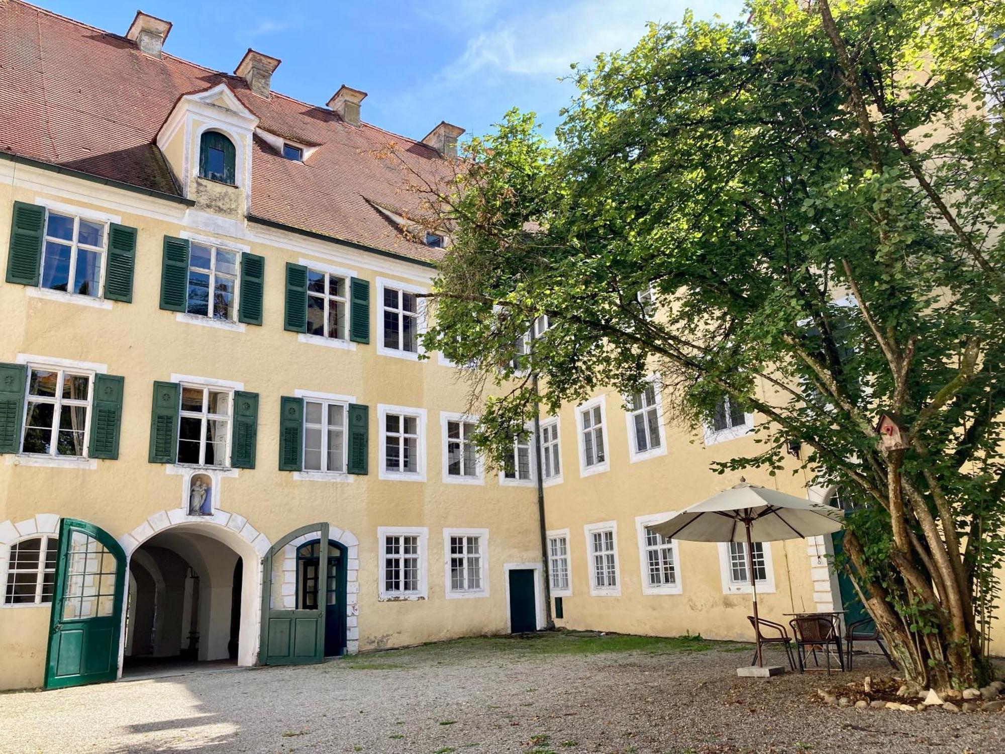 Wohnen Im Wasserschloss Sandizell Schrobenhausen Exterior foto